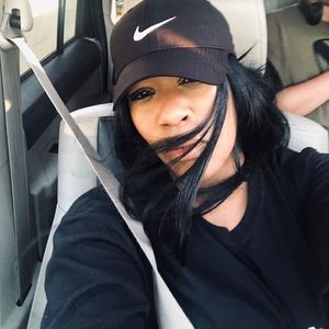 Meet your Posher, Selena